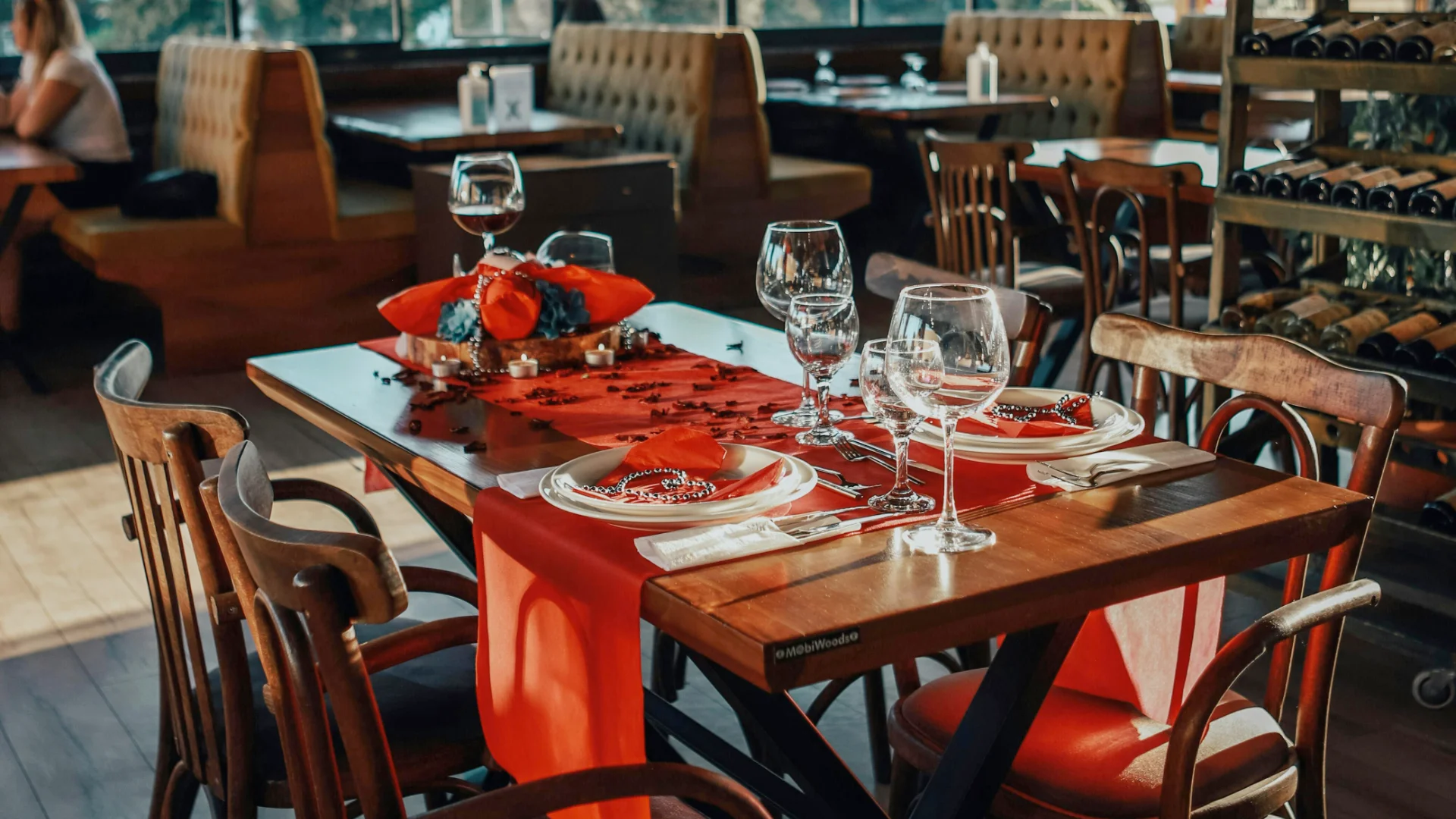 KYRA Restaurant Dining Ambiance